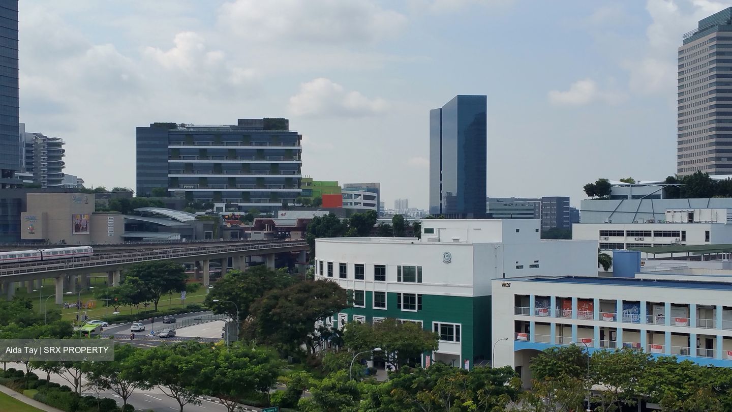 Jurong East Avenue 1 (Jurong East),  #607339891